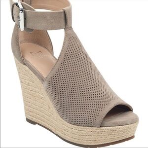 Marc Fisher MlANNIE platform espadrille wedge